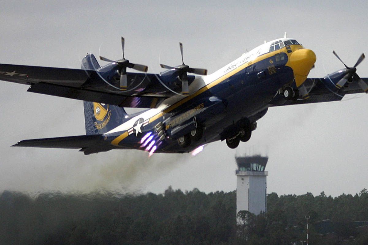 Watch These C-130s Make Next-Level Jet-Assisted Takeoffs